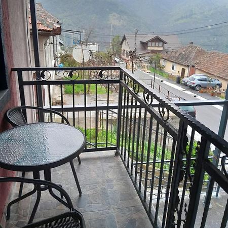 Apartament Casa Emilia Orszowa Zewnętrze zdjęcie
