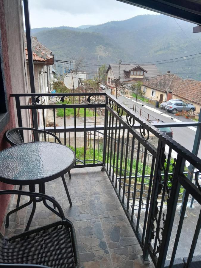 Apartament Casa Emilia Orszowa Zewnętrze zdjęcie